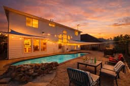 Large 7BR Houston Oasis w/ Heated Pool, Spa & BBQ